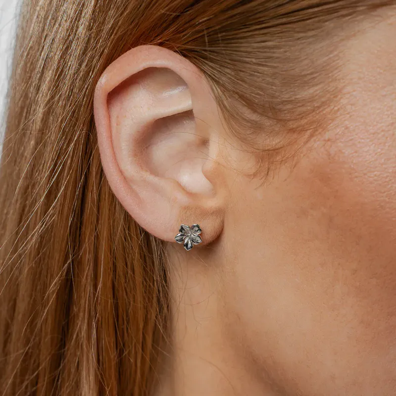 Blossom Ørepynt rhodinert sølv