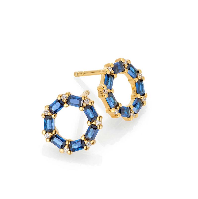 Emilia øredobber i sølv med blå zirkonia